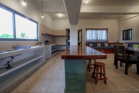 Comfort Apartment, Balcony, Partial Ocean View | Private kitchen