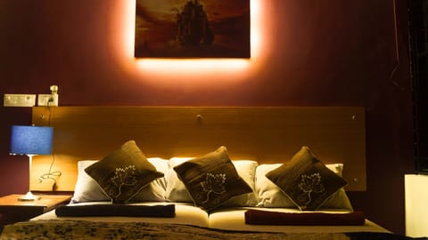 Deluxe Room Non A/c | Desk, rollaway beds, free WiFi