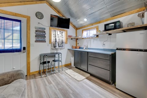 Apartment (0 Bedroom) | Interior