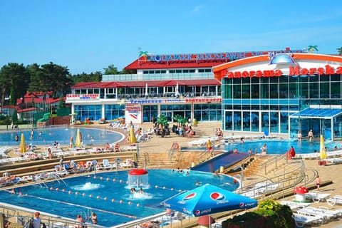 House | Pool