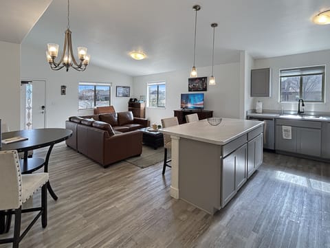 House, 3 Bedrooms | Interior