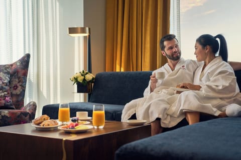 In-room safe, desk, laptop workspace, blackout drapes