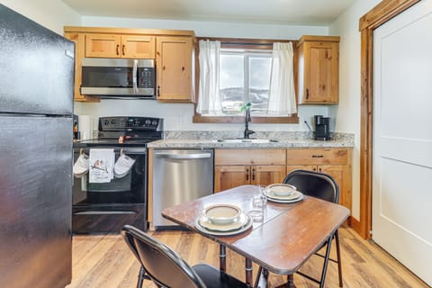 Cottage (2 Bedrooms) | Interior