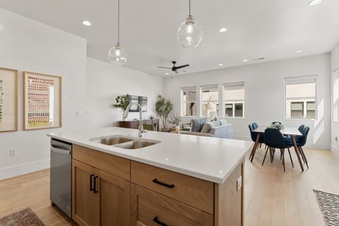 Townhome, 4 Bedrooms | Interior