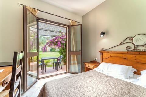 Cribs/infant beds, bed sheets