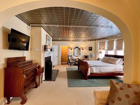 Suite | Iron/ironing board, free WiFi