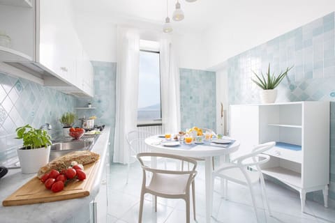 Apartment | Dining room