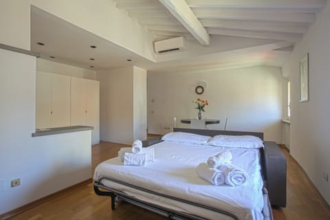 Condo | Living area | Flat-screen TV