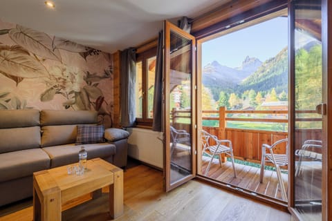 Classic Quadruple Room, Balcony, Mountain View | Free WiFi, bed sheets