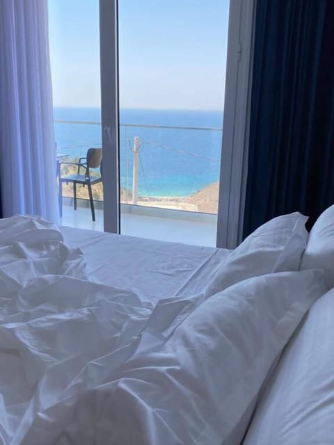 Soundproofing, free WiFi