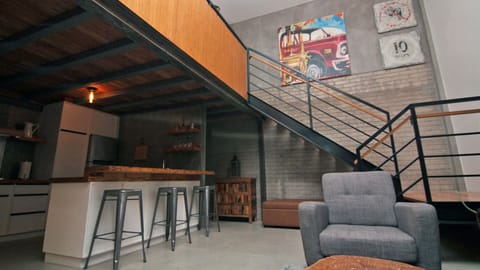 Deluxe Studio | Living area