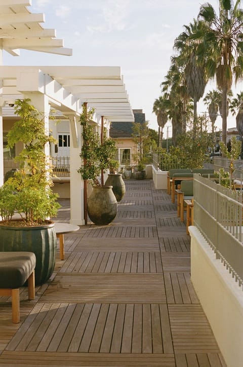 Signature Suite, 1 King Bed, Non Smoking | Rooftop terrace