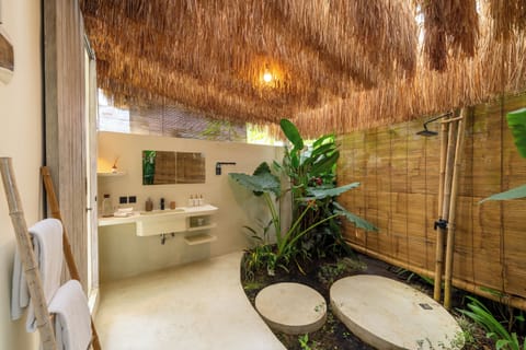 Villa, 2 Bedrooms, Private Pool, Garden View | Bathroom | Shower, free toiletries, hair dryer, bidet