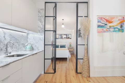 Comfort Studio | Private kitchen | Electric kettle, toaster