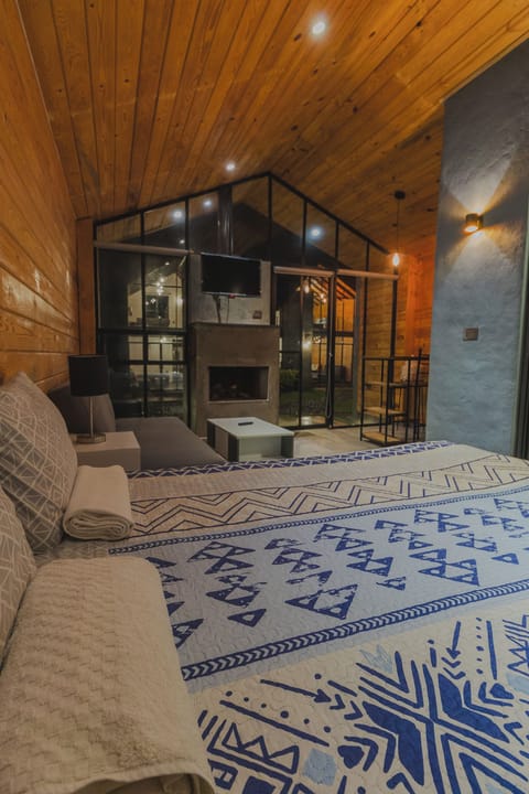 Down comforters, laptop workspace, rollaway beds, free WiFi