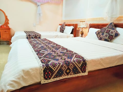 Basic Double or Twin Room, 2 Queen Beds, Non Smoking | Free WiFi