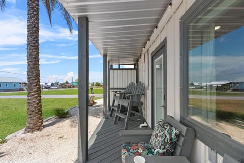 House, Multiple Beds (Sugar Sand Cottage B) | Terrace/patio