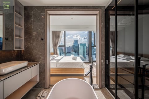 Executive Apartment, 3 Bedrooms, Balcony, City View | Bathroom | Shower, hydromassage showerhead, designer toiletries, hair dryer