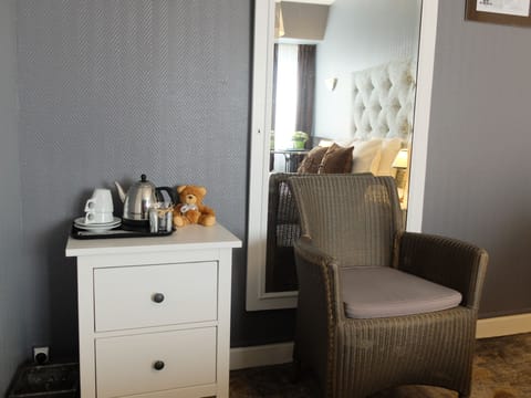 Premium bedding, blackout drapes, free WiFi, bed sheets