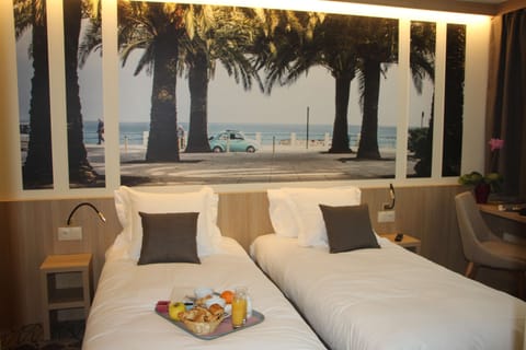 Classic Twin Room | Premium bedding, pillowtop beds, desk, soundproofing