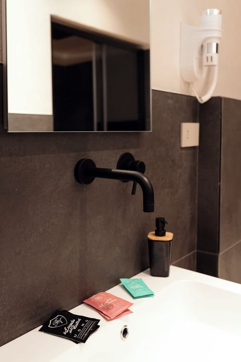 Free toiletries, hair dryer, towels, soap