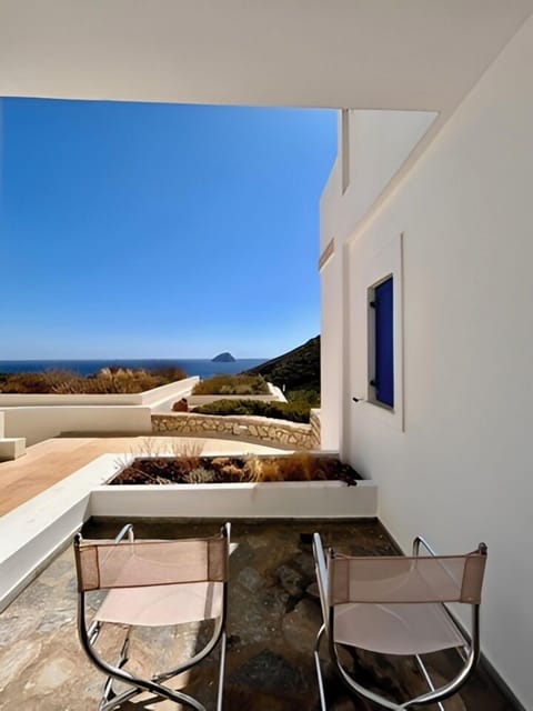 Studio, Sea View, Ground Floor | In-room safe, soundproofing, iron/ironing board, free WiFi