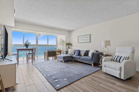 Condo, Multiple Beds (Edgewater West 65) | Living area
