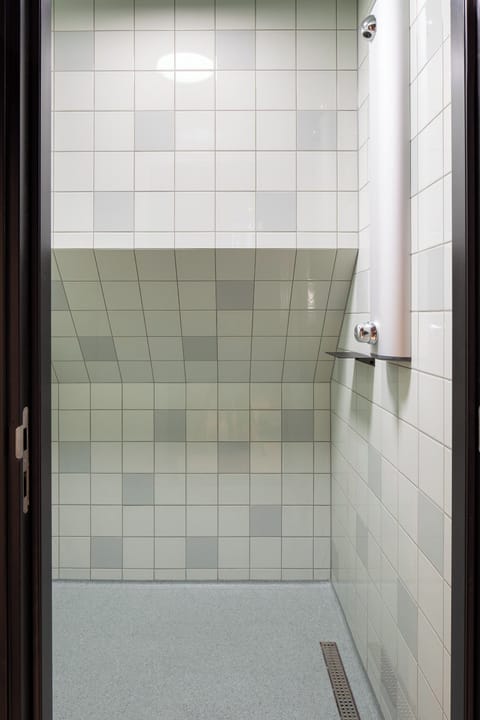 Shower, toilet paper