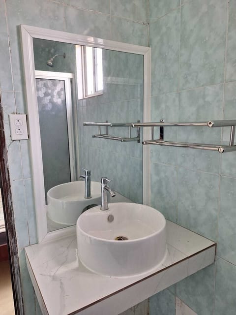 Basic Double or Twin Room | Bathroom | Shower, free toiletries, slippers, towels