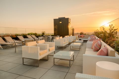 Sundeck