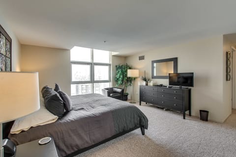 1 bedroom, premium bedding, desk, iron/ironing board