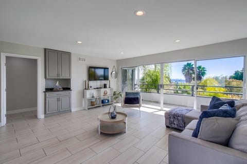 Apartment, Multiple Beds, Patio, Partial Ocean View | Living area | Fireplace