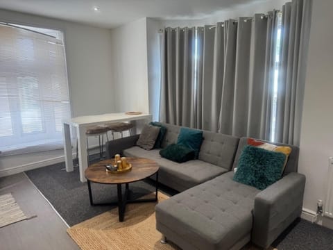 Apartment | Living area
