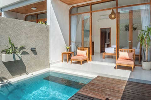 Deluxe Double Room, Pool View | Terrace/patio