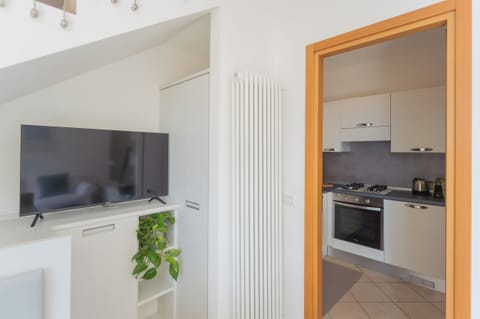 Apartment (1 Bedroom) | Private kitchenette | Oven, espresso maker, electric kettle, highchair