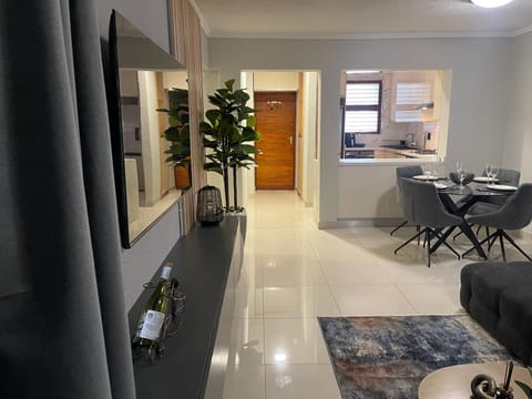 Apartment, 3 Bedrooms, Smoking, Balcony | Interior