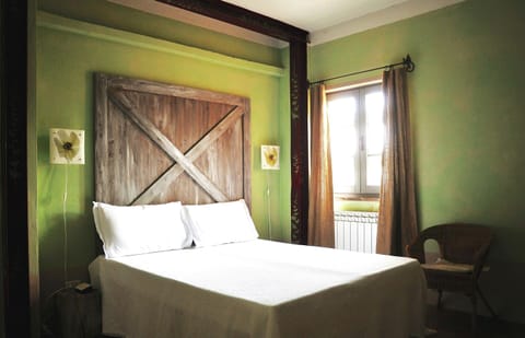 House | 2 bedrooms, bed sheets