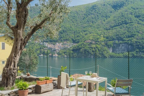 Apartment (2 Bedrooms) | Lake view