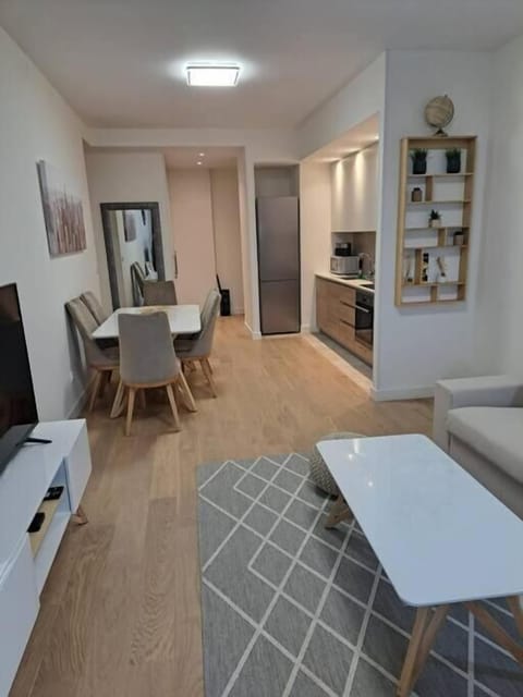 Apartment, 2 Bedrooms, Balcony, Garden View | Living room