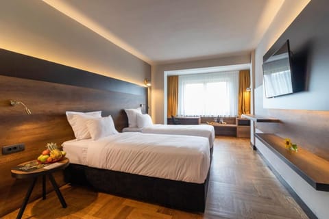 Minibar, in-room safe, desk, blackout drapes