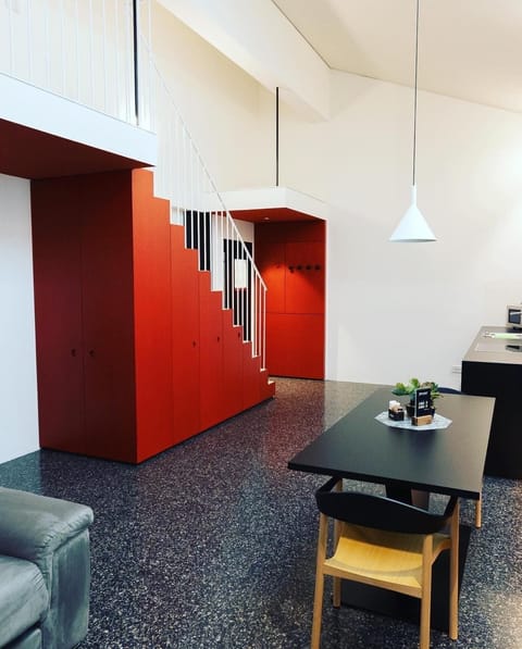 Apartment, 1 Bedroom, Kitchen | Private kitchen | Mini-fridge, stovetop, dishwasher, electric kettle