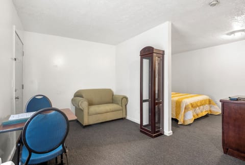 Single Room, Non Smoking | Desk, laptop workspace, free WiFi