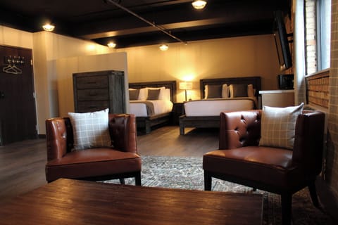 The Markham | Blackout drapes, free WiFi