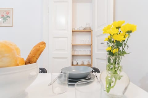 Apartment (2 Bedrooms) | Private kitchenette | Oven, espresso maker, electric kettle, highchair