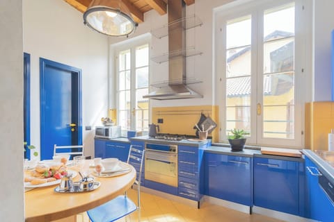 Apartment (2 Bedrooms) | Private kitchenette | Fridge, microwave, oven, espresso maker