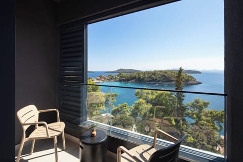 Superior suite with sea view balcony | View from room