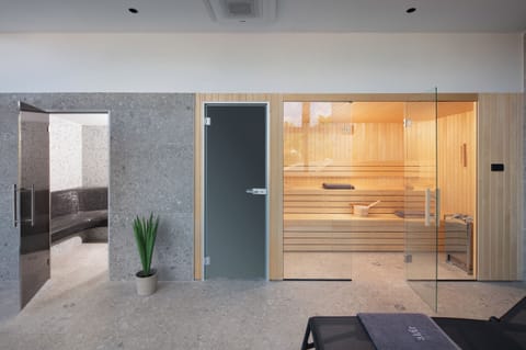 Sauna, hot tub, steam room, massages