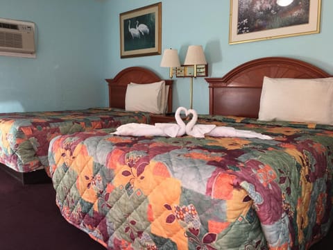 Desk, iron/ironing board, WiFi (free)
