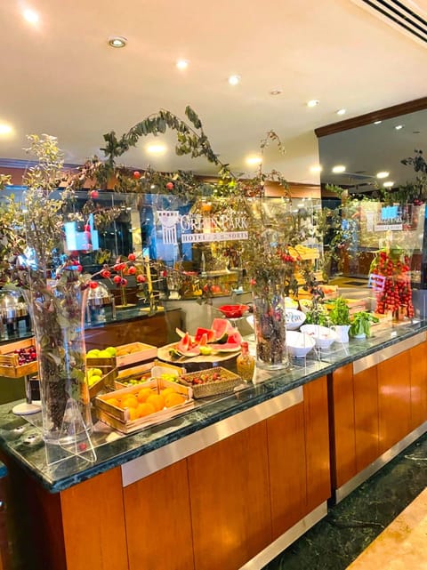 Daily buffet breakfast for a fee