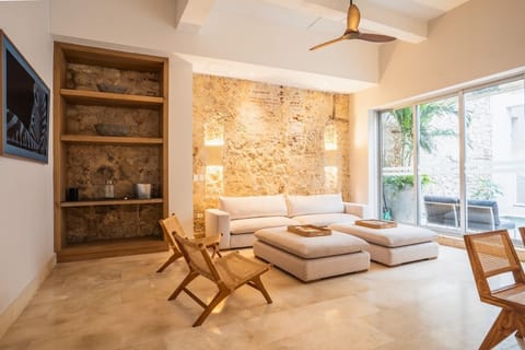 Luxury House | Living area | Flat-screen TV